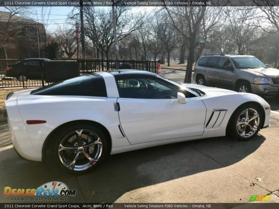 2011 Chevrolet Corvette Grand Sport Coupe Arctic White / Red Photo #21