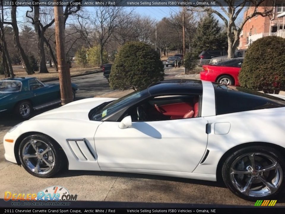 2011 Chevrolet Corvette Grand Sport Coupe Arctic White / Red Photo #23