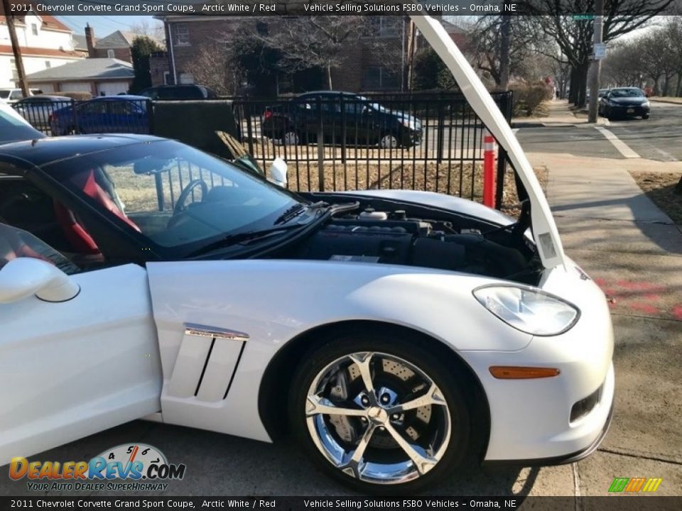 2011 Chevrolet Corvette Grand Sport Coupe Arctic White / Red Photo #26