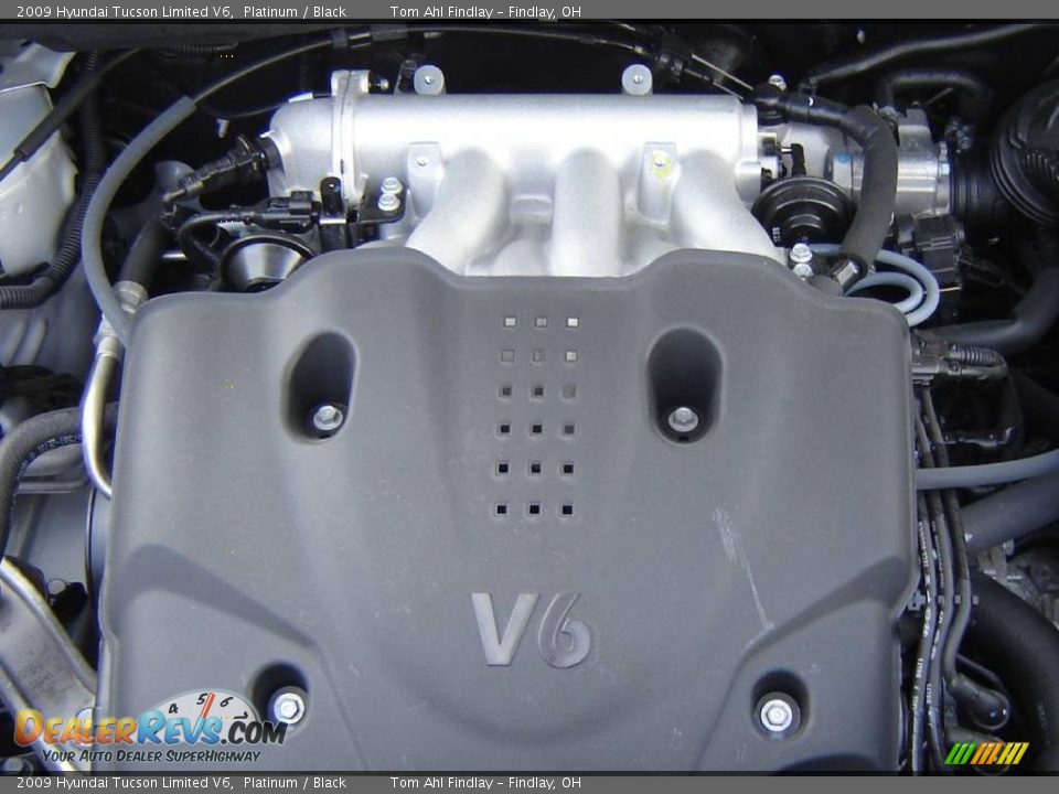 2009 Hyundai Tucson Limited V6 Platinum / Black Photo #15