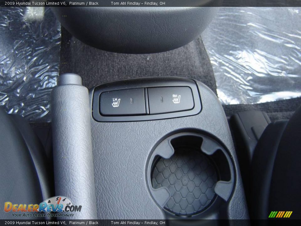 2009 Hyundai Tucson Limited V6 Platinum / Black Photo #21