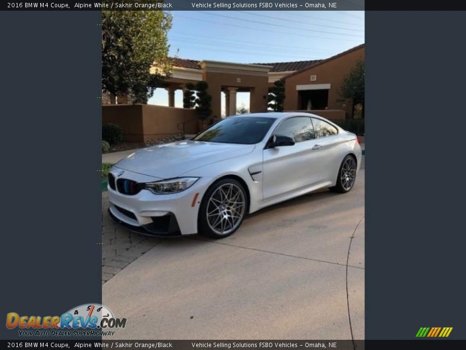 2016 BMW M4 Coupe Alpine White / Sakhir Orange/Black Photo #1