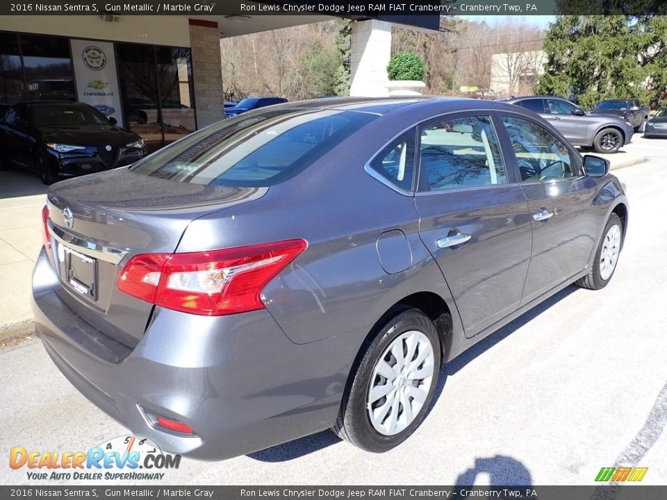 2016 Nissan Sentra S Gun Metallic / Marble Gray Photo #2