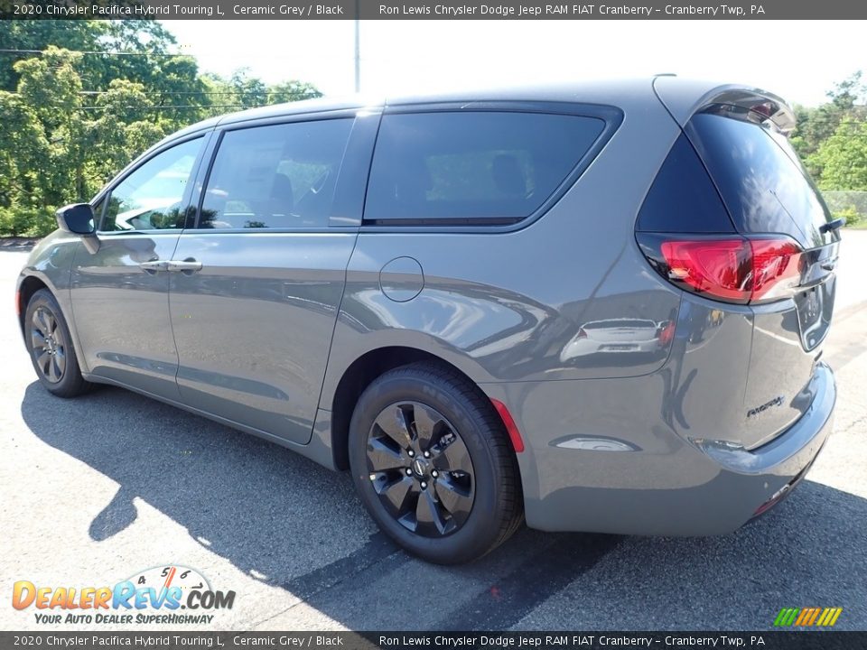 2020 Chrysler Pacifica Hybrid Touring L Ceramic Grey / Black Photo #8