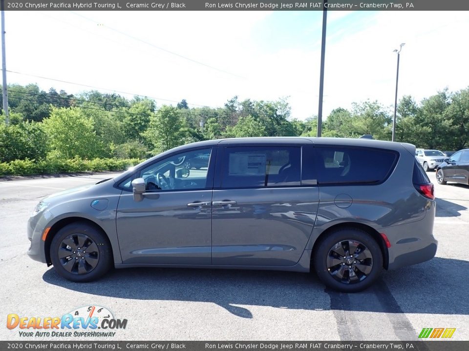 2020 Chrysler Pacifica Hybrid Touring L Ceramic Grey / Black Photo #9