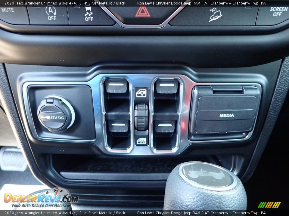 2020 Jeep Wrangler Unlimited Willys 4x4 Billet Silver Metallic / Black Photo #17