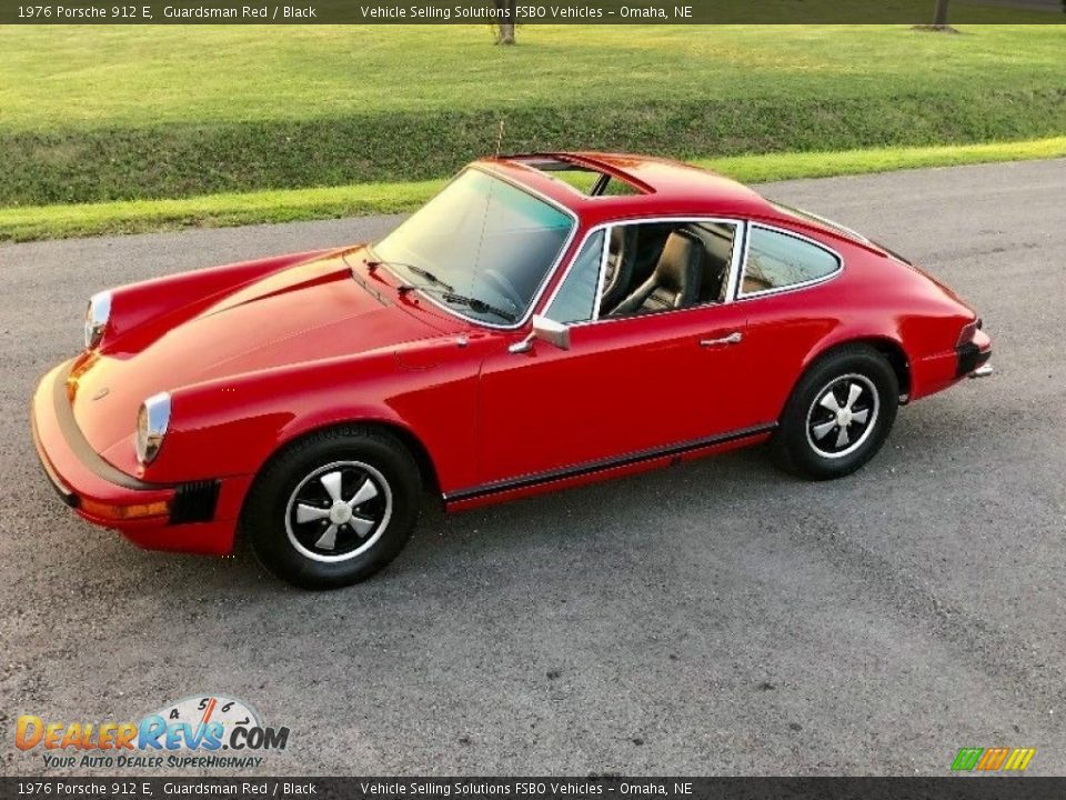 Front 3/4 View of 1976 Porsche 912 E Photo #1