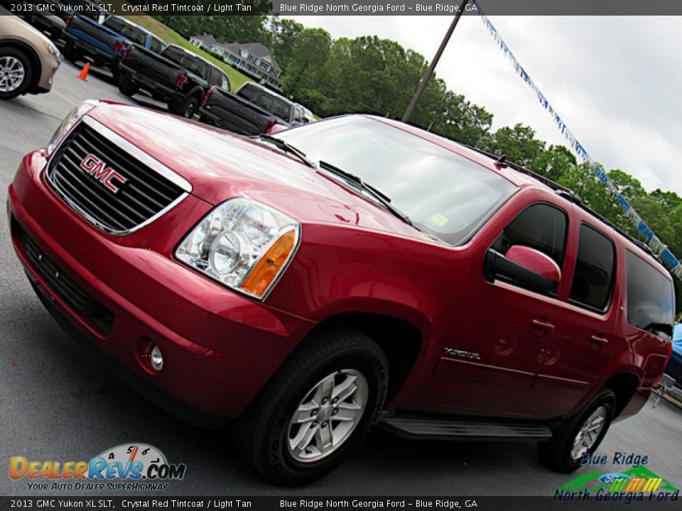 2013 GMC Yukon XL SLT Crystal Red Tintcoat / Light Tan Photo #30