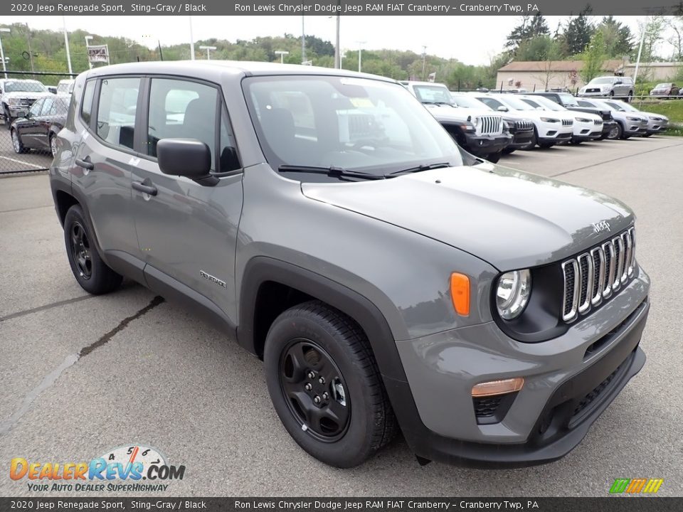Front 3/4 View of 2020 Jeep Renegade Sport Photo #7