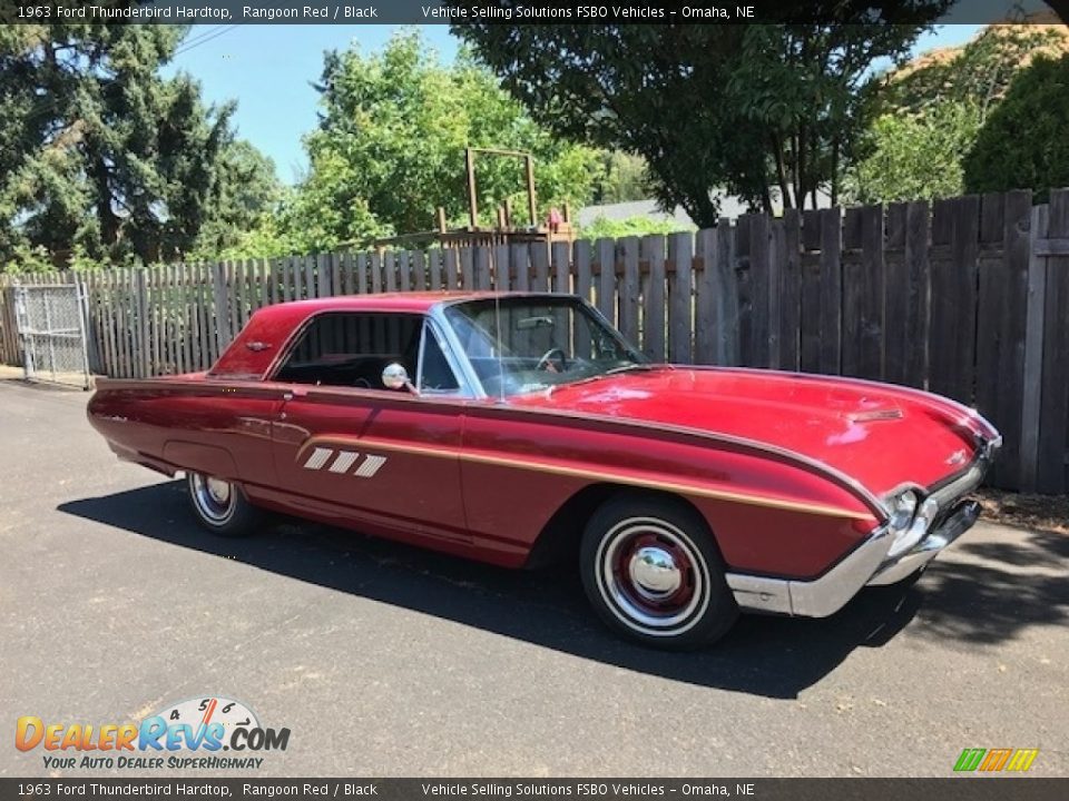 Front 3/4 View of 1963 Ford Thunderbird Hardtop Photo #1