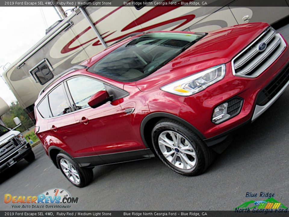 2019 Ford Escape SEL 4WD Ruby Red / Medium Light Stone Photo #31