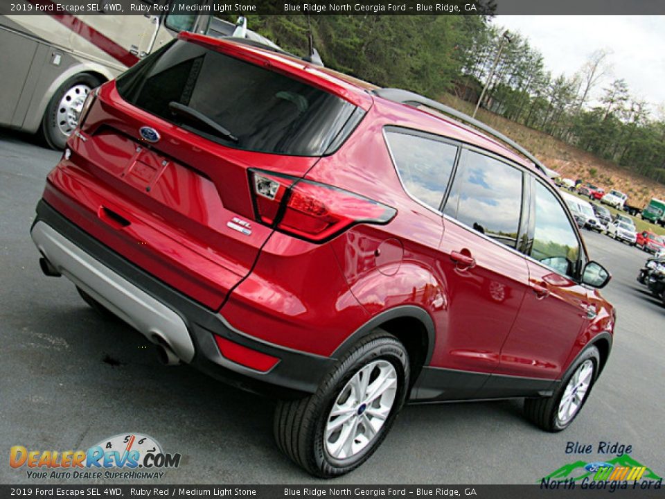 2019 Ford Escape SEL 4WD Ruby Red / Medium Light Stone Photo #32