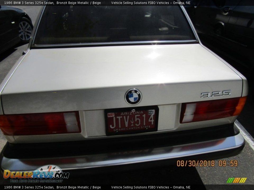 1986 BMW 3 Series 325e Sedan Bronzit Beige Metallic / Beige Photo #17
