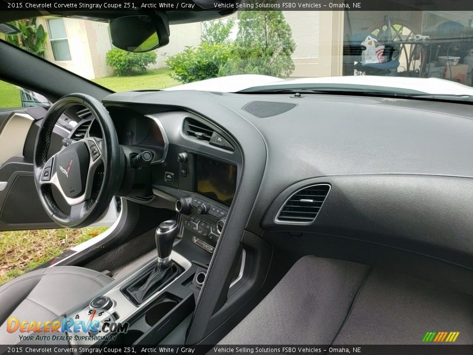 2015 Chevrolet Corvette Stingray Coupe Z51 Arctic White / Gray Photo #8