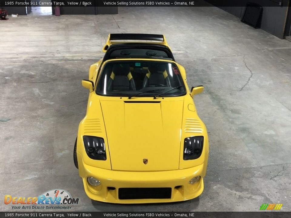 1985 Porsche 911 Carrera Targa Yellow / Black Photo #14