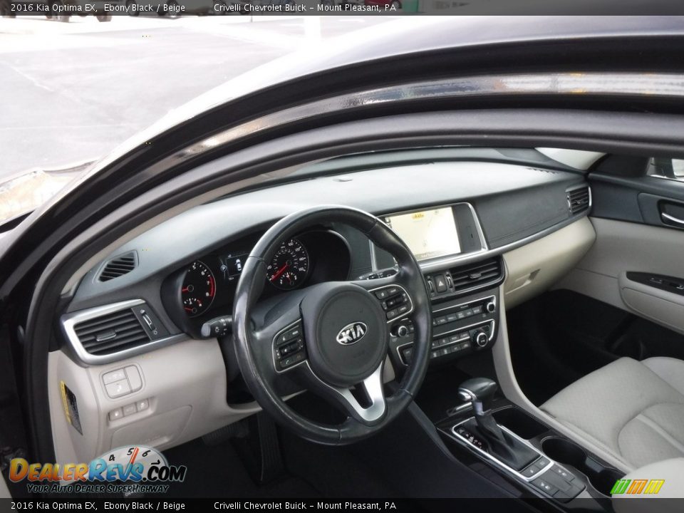 Dashboard of 2016 Kia Optima EX Photo #13