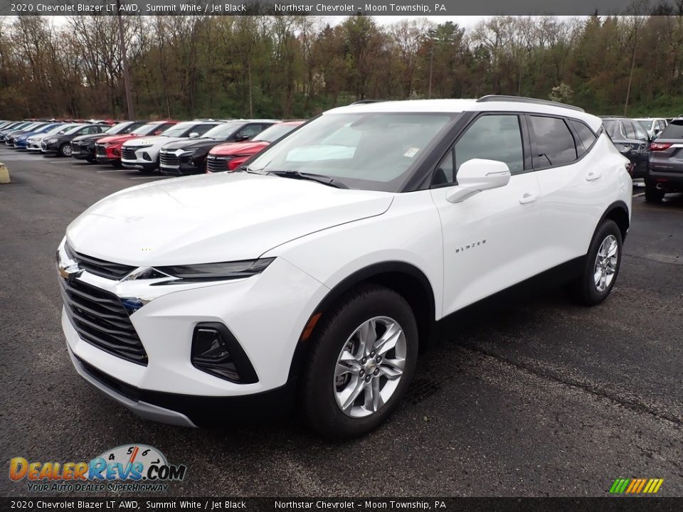 Front 3/4 View of 2020 Chevrolet Blazer LT AWD Photo #1