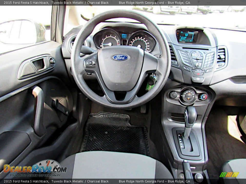 Dashboard of 2015 Ford Fiesta S Hatchback Photo #14