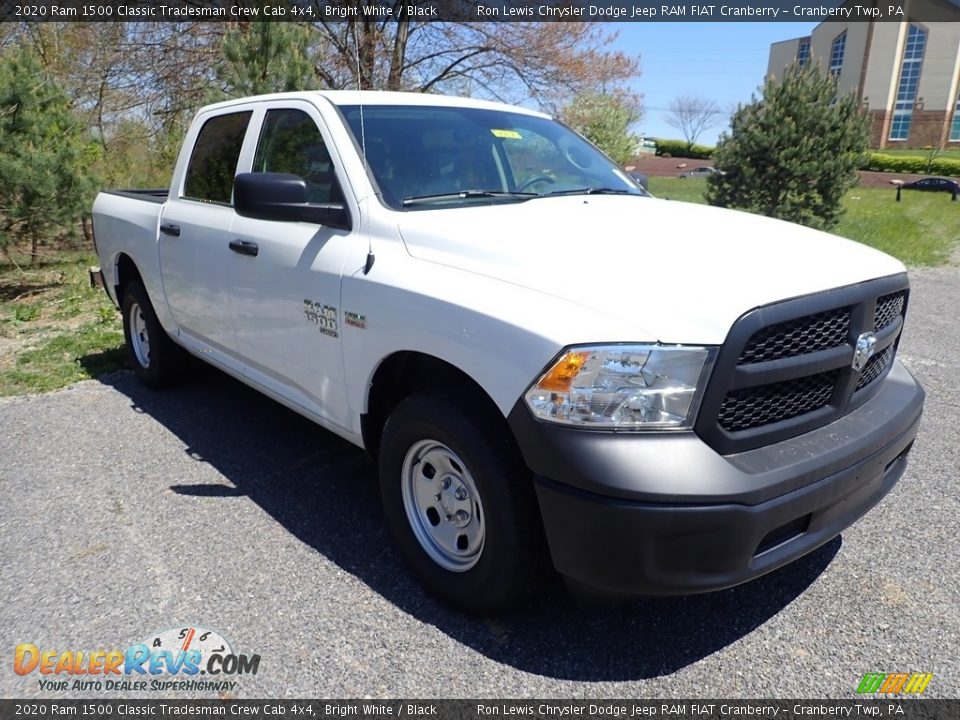 2020 Ram 1500 Classic Tradesman Crew Cab 4x4 Bright White / Black Photo #8
