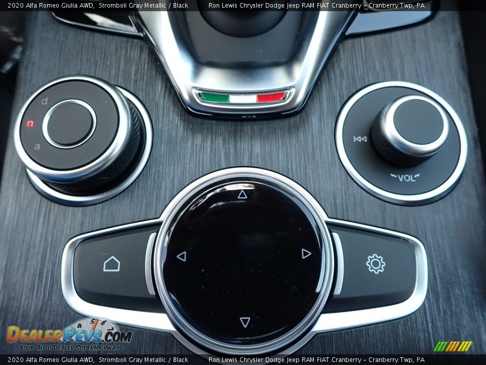 2020 Alfa Romeo Giulia AWD Stromboli Gray Metallic / Black Photo #17