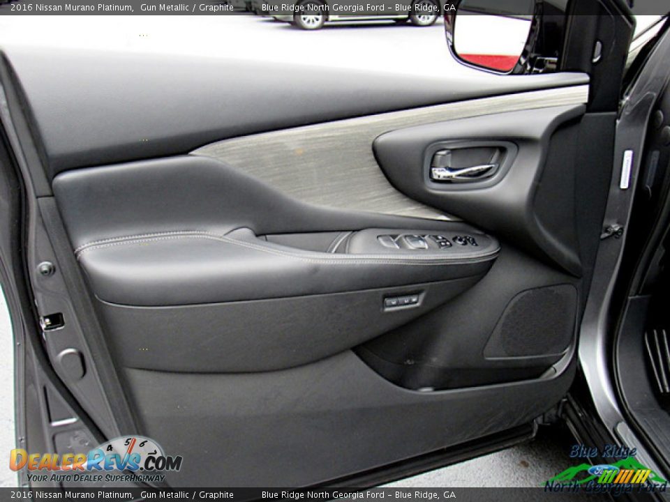 Door Panel of 2016 Nissan Murano Platinum Photo #27