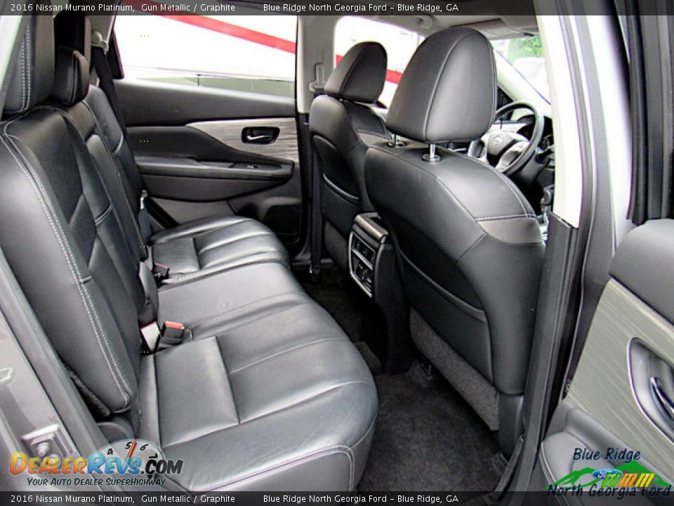 Rear Seat of 2016 Nissan Murano Platinum Photo #30