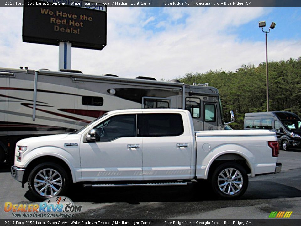 2015 Ford F150 Lariat SuperCrew White Platinum Tricoat / Medium Light Camel Photo #2