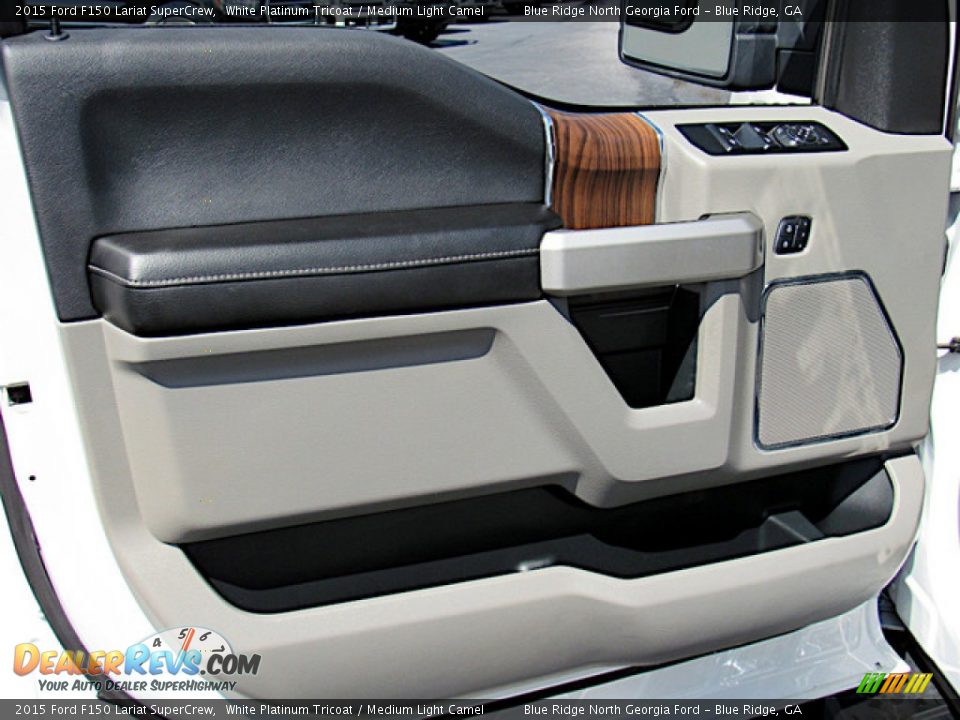 2015 Ford F150 Lariat SuperCrew White Platinum Tricoat / Medium Light Camel Photo #29