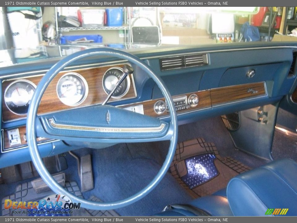 Blue Interior - 1971 Oldsmobile Cutlass Supreme Convertible Photo #8