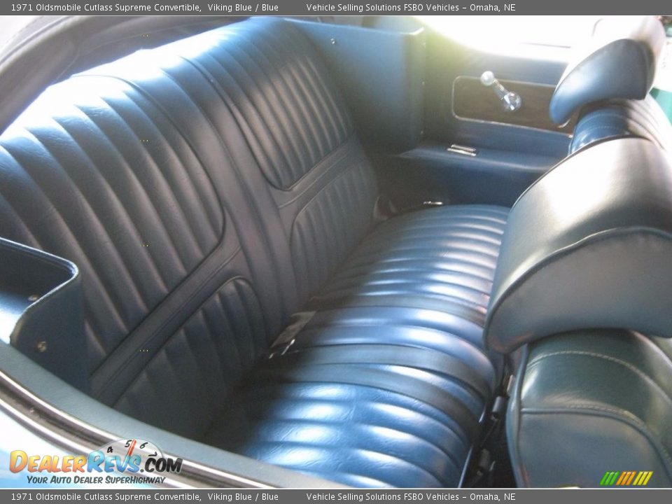 Rear Seat of 1971 Oldsmobile Cutlass Supreme Convertible Photo #12