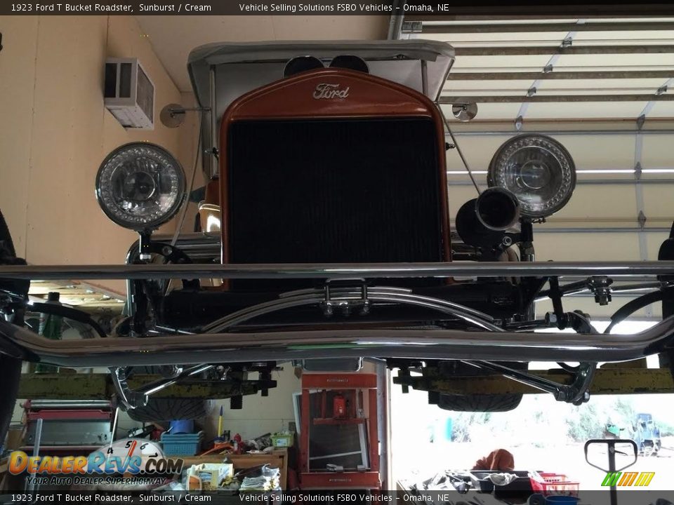 1923 Ford T Bucket Roadster Sunburst / Cream Photo #3