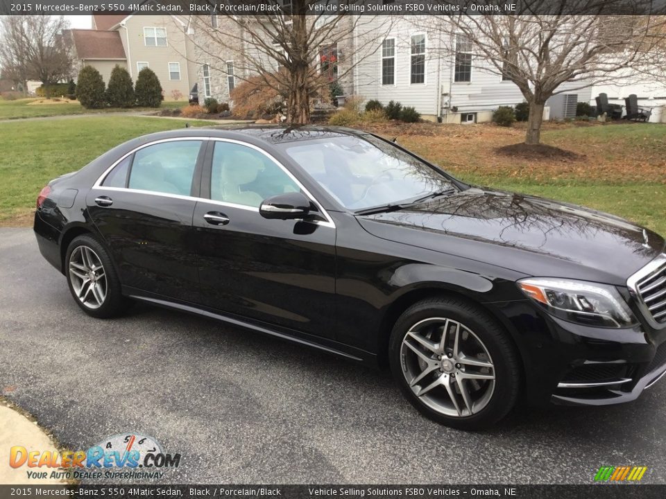 2015 Mercedes-Benz S 550 4Matic Sedan Black / Porcelain/Black Photo #11