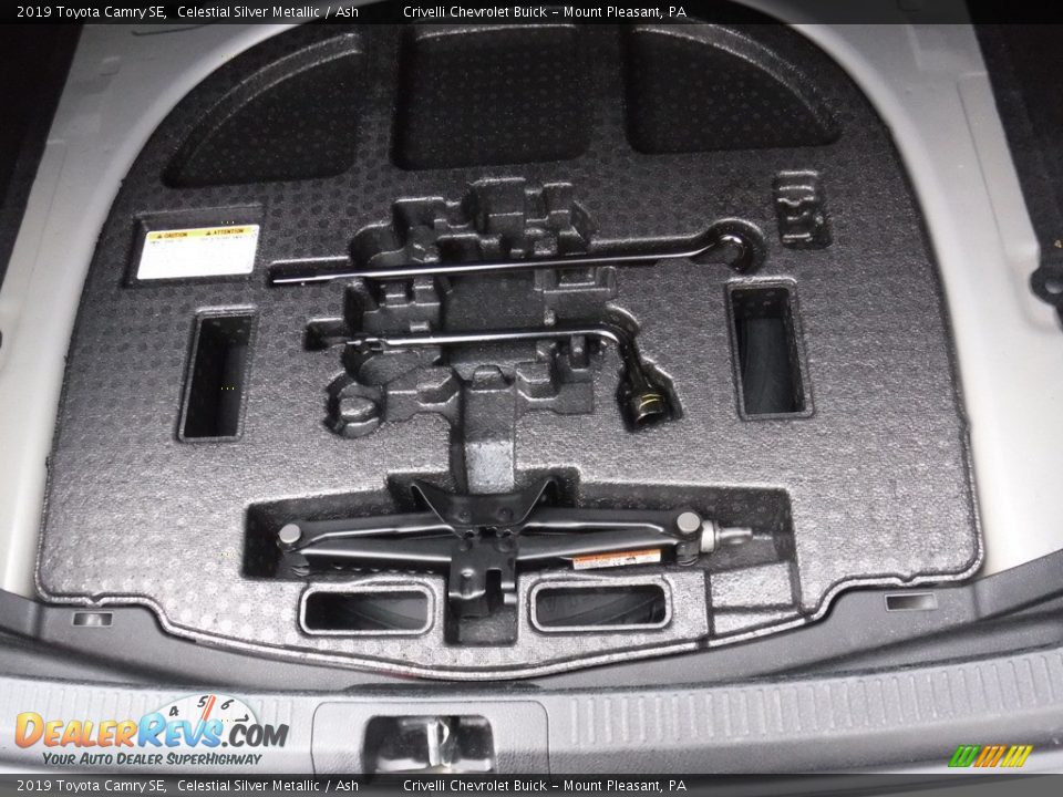 2019 Toyota Camry SE Celestial Silver Metallic / Ash Photo #29