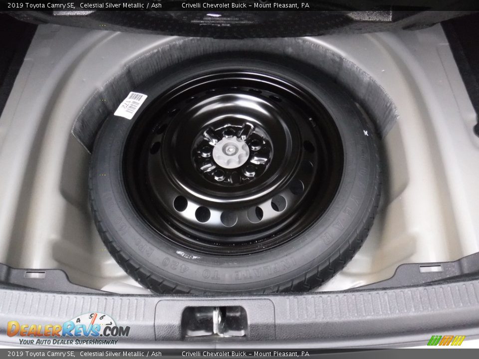 2019 Toyota Camry SE Celestial Silver Metallic / Ash Photo #30