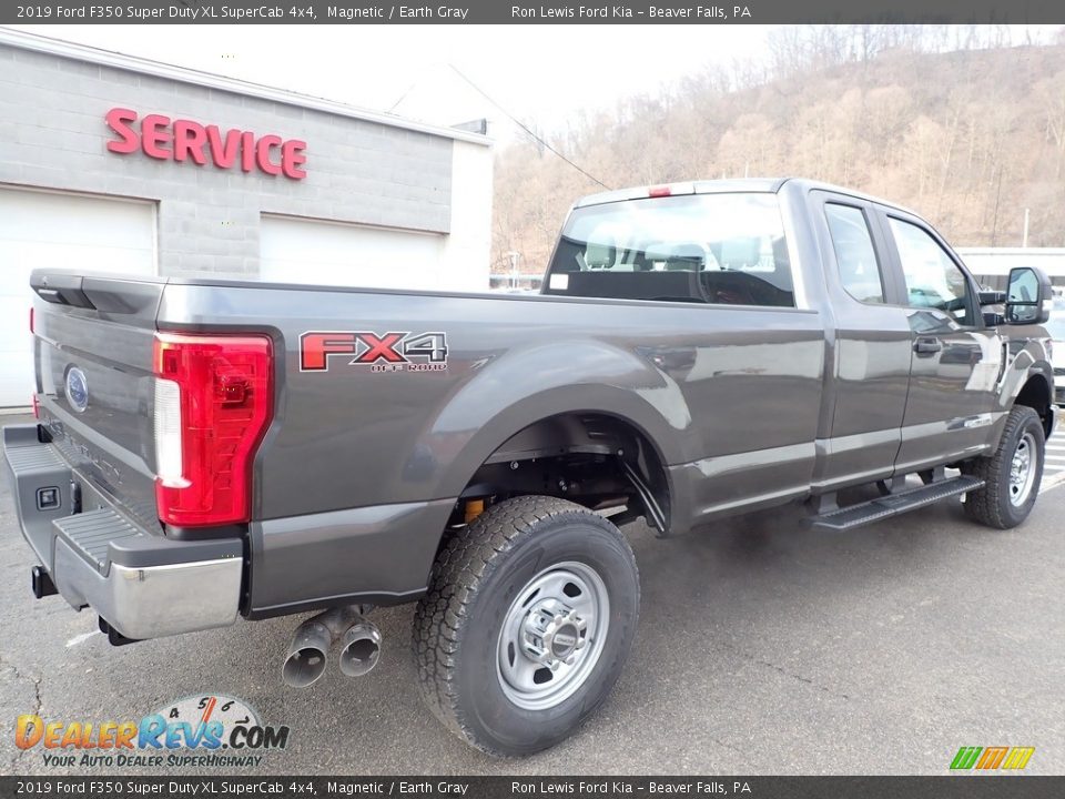 2019 Ford F350 Super Duty XL SuperCab 4x4 Magnetic / Earth Gray Photo #2