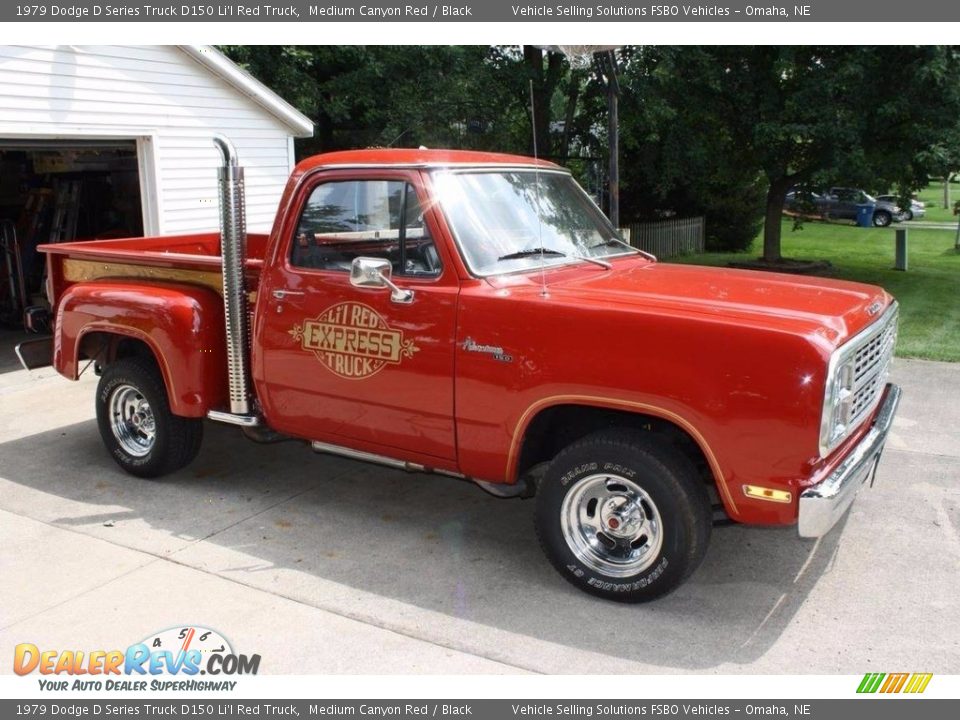 Front 3/4 View of 1979 Dodge D Series Truck D150 Li'l Red Truck Photo #1