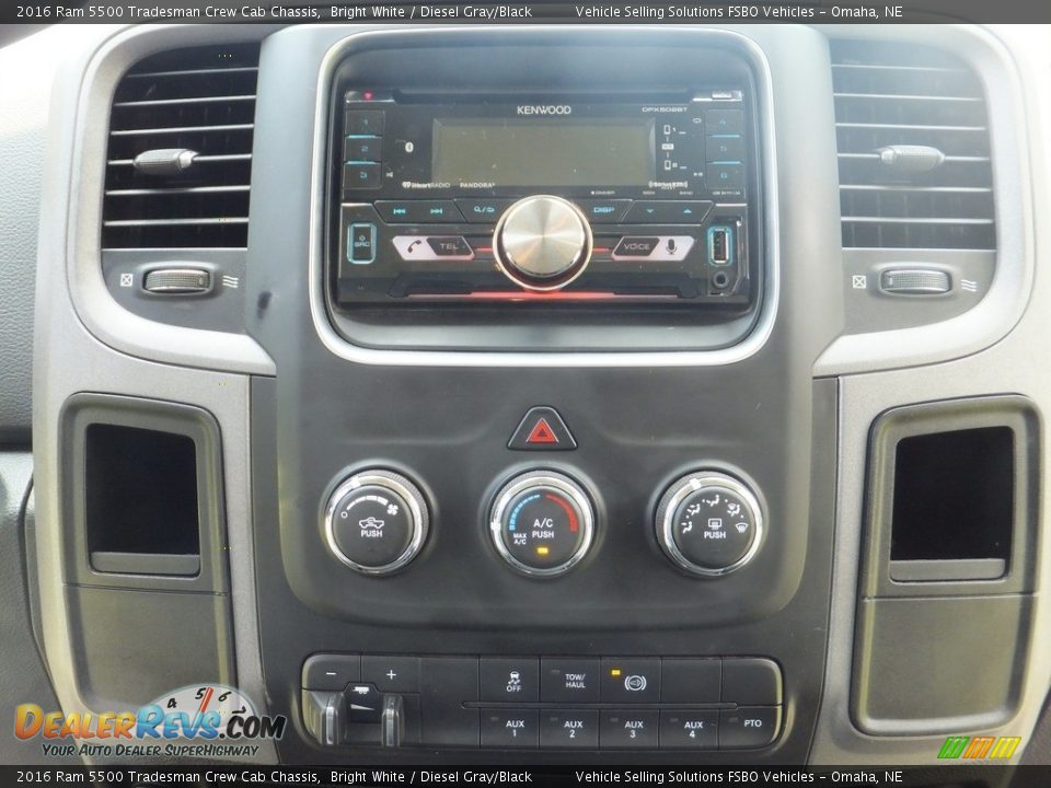 Controls of 2016 Ram 5500 Tradesman Crew Cab Chassis Photo #3