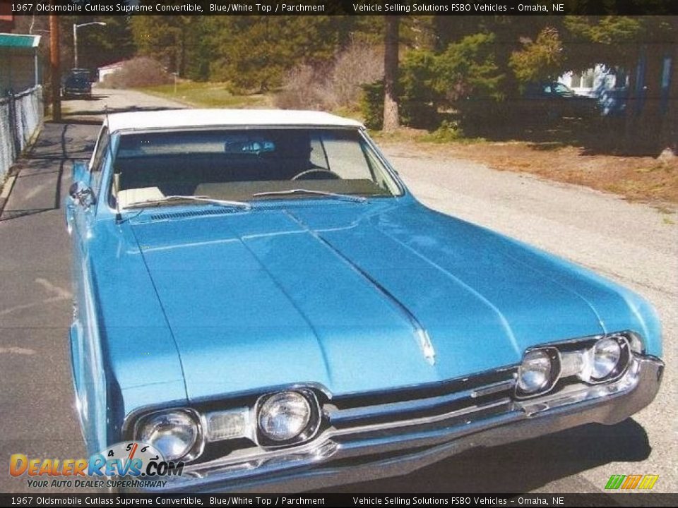 1967 Oldsmobile Cutlass Supreme Convertible Blue/White Top / Parchment Photo #2