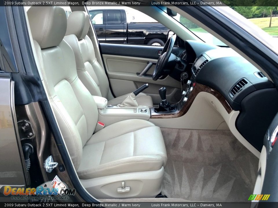 Front Seat of 2009 Subaru Outback 2.5XT Limited Wagon Photo #13