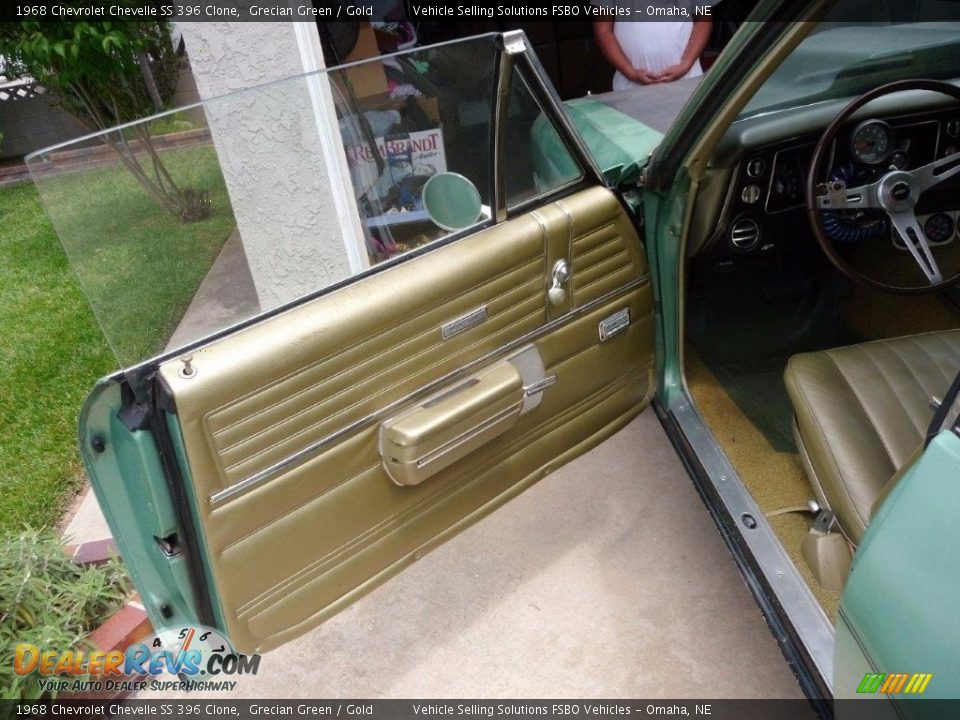 1968 Chevrolet Chevelle SS 396 Clone Grecian Green / Gold Photo #23