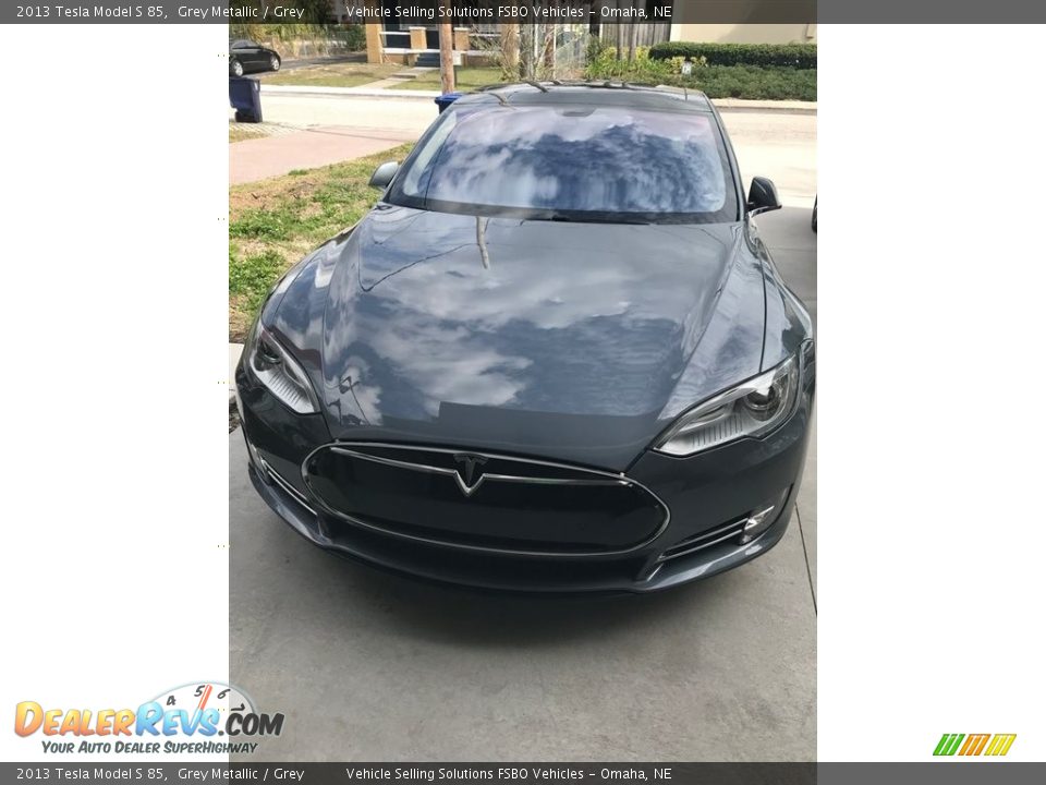 2013 Tesla Model S 85 Grey Metallic / Grey Photo #6