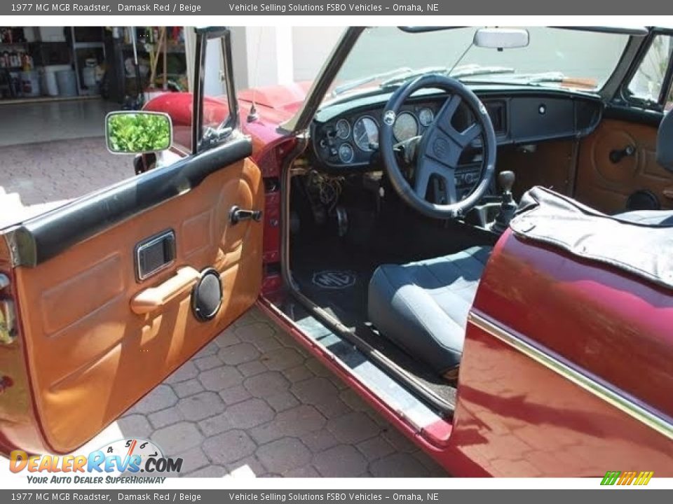 Front Seat of 1977 MG MGB Roadster Photo #4