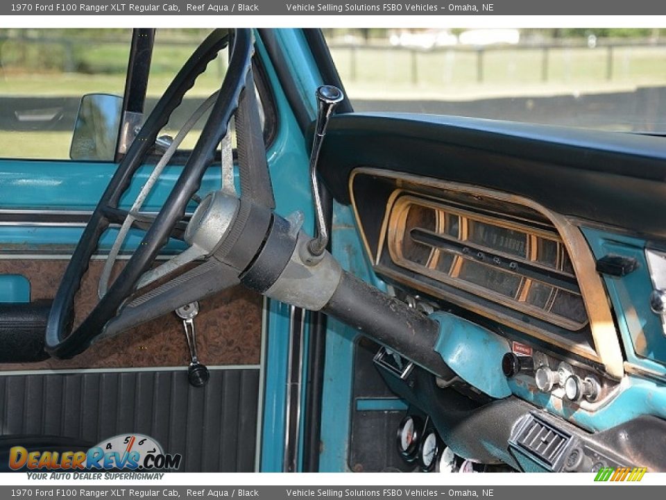 Dashboard of 1970 Ford F100 Ranger XLT Regular Cab Photo #7