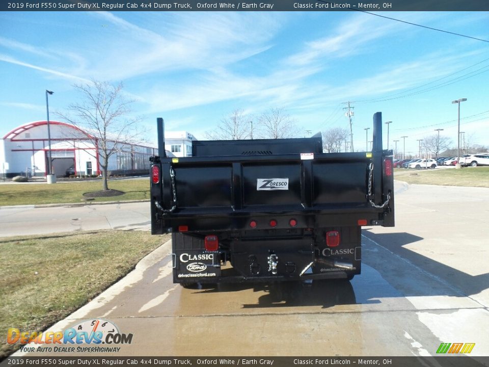 2019 Ford F550 Super Duty XL Regular Cab 4x4 Dump Truck Oxford White / Earth Gray Photo #7