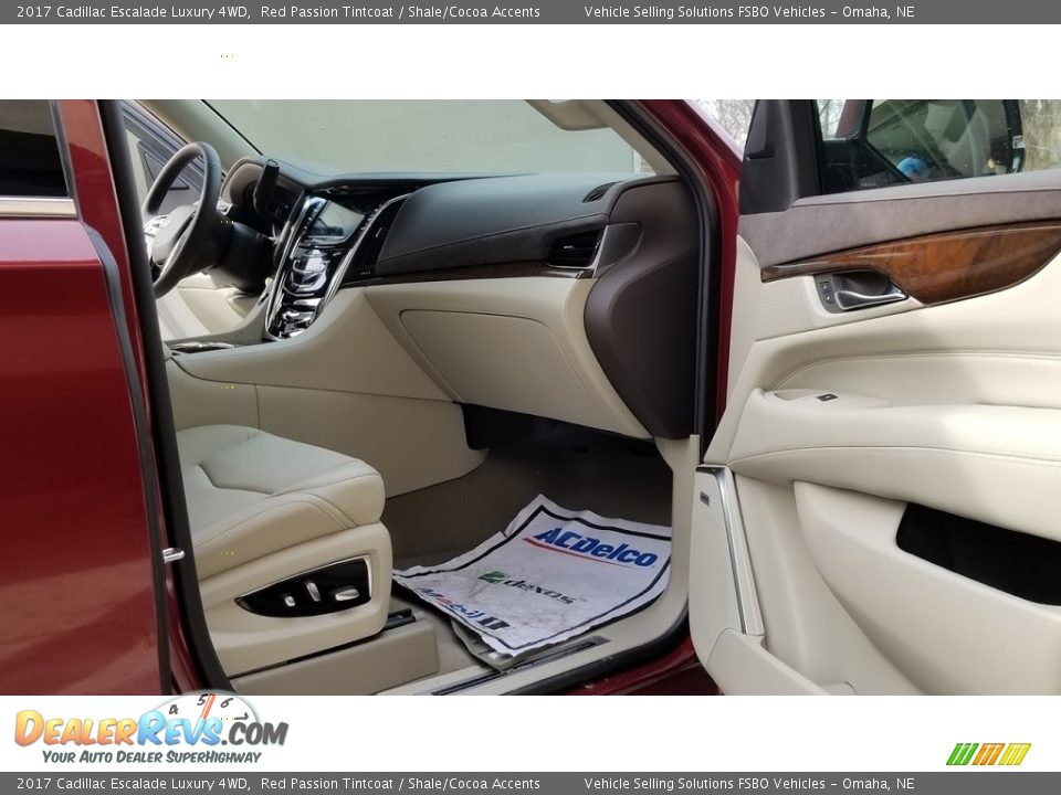 2017 Cadillac Escalade Luxury 4WD Red Passion Tintcoat / Shale/Cocoa Accents Photo #23