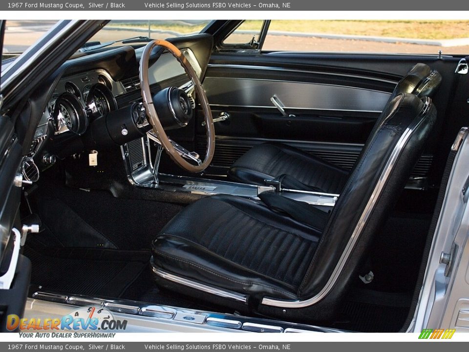 Front Seat of 1967 Ford Mustang Coupe Photo #25