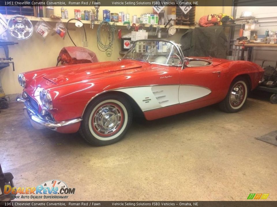 Front 3/4 View of 1961 Chevrolet Corvette Convertible Photo #3