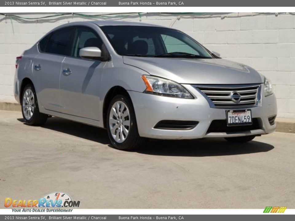 Front 3/4 View of 2013 Nissan Sentra SV Photo #1