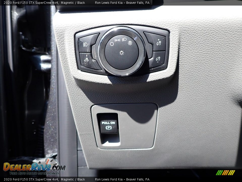 2020 Ford F150 STX SuperCrew 4x4 Magnetic / Black Photo #12