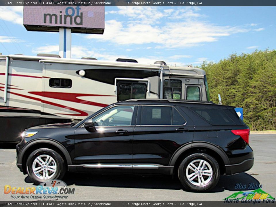 2020 Ford Explorer XLT 4WD Agate Black Metallic / Sandstone Photo #2